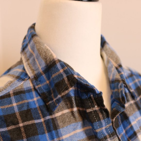 American Eagle "Ahh-mazingly Soft" Flannel - Picture 3 of 10